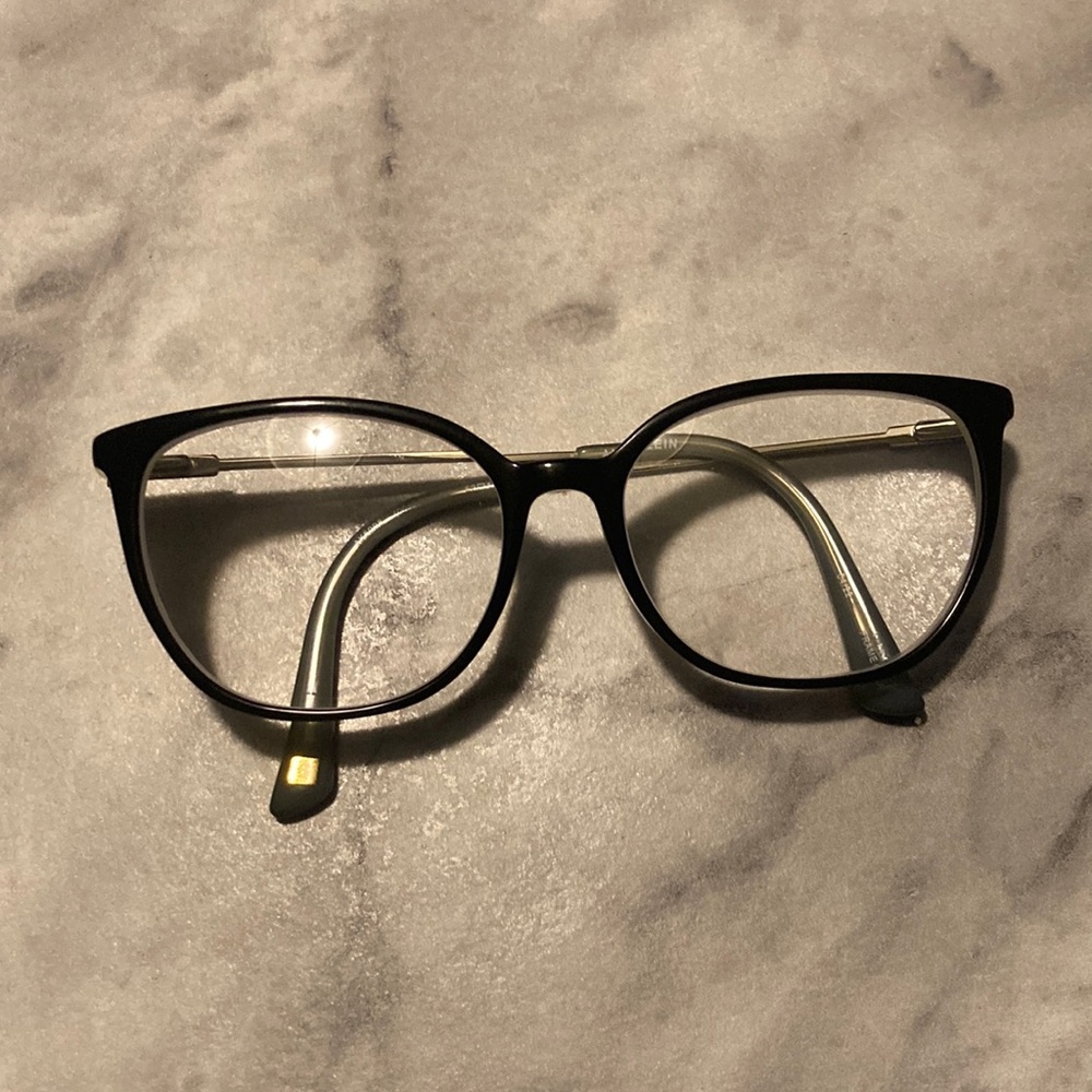 ANNE KLEIN